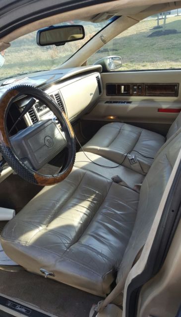 1993 Cadillac Fleetwood - photo 6