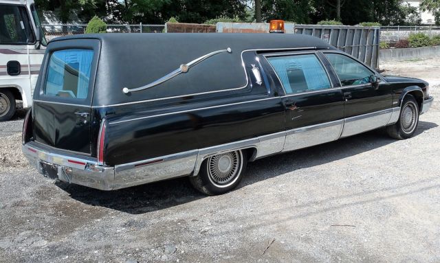 1994 Cadillac Fleetwood - photo 3