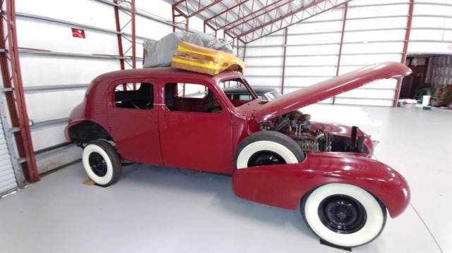 Cadillac Fleetwood RED with 99,999 Miles, for sale! 1939 Cadillac Fleetwood --