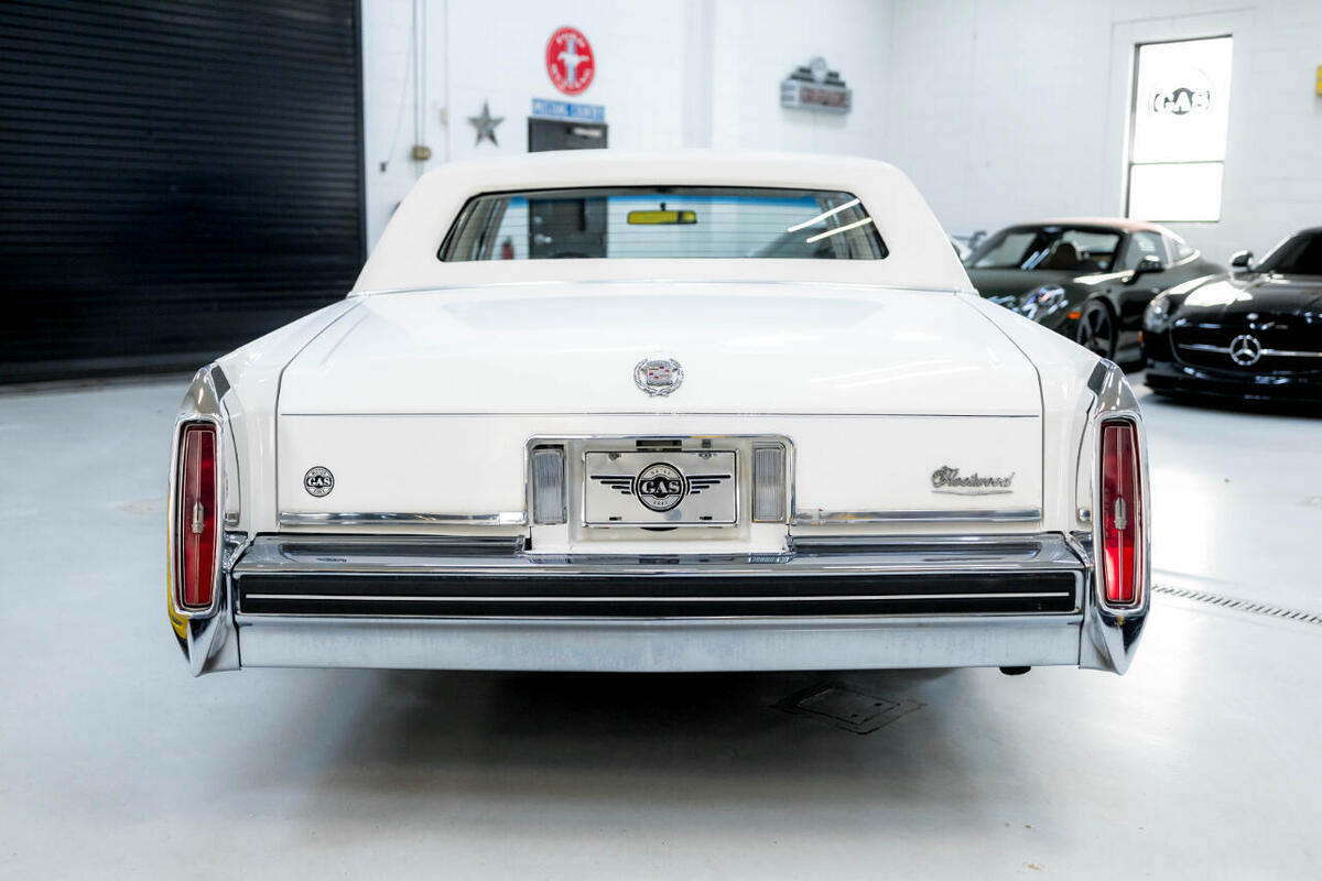 1984 Cadillac Fleetwood Brougham Sedan - photo 7
