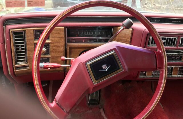 1982 Cadillac DeVille - photo 5
