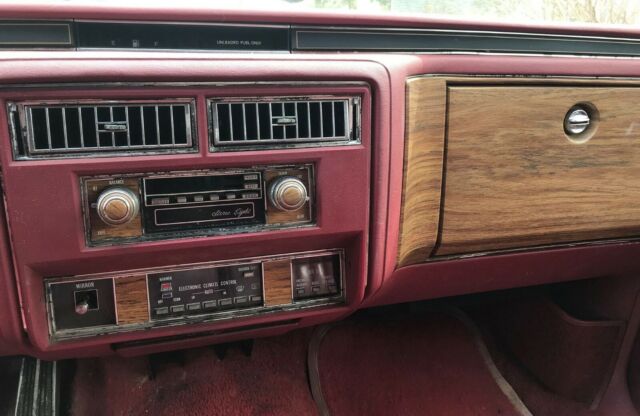 1982 Cadillac DeVille - photo 6