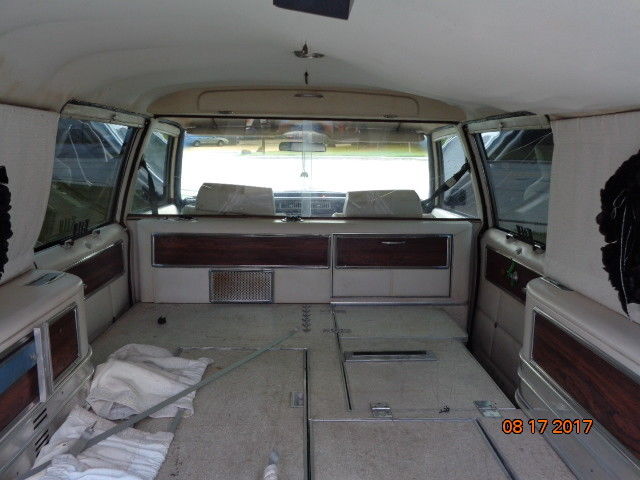 1974 Cadillac Fleetwood - photo 12
