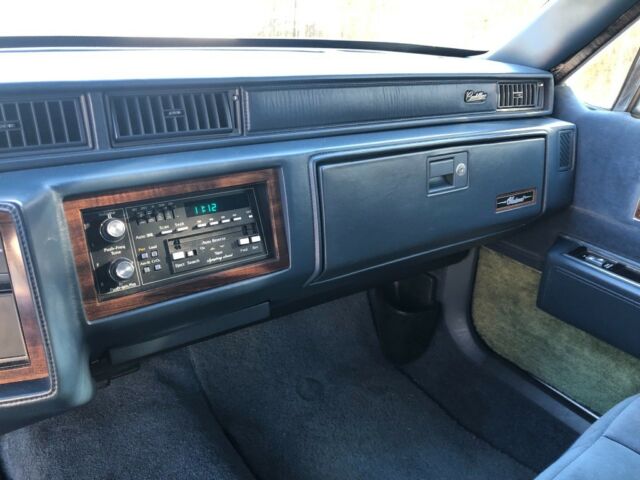 1991 Cadillac DeVille - photo 8