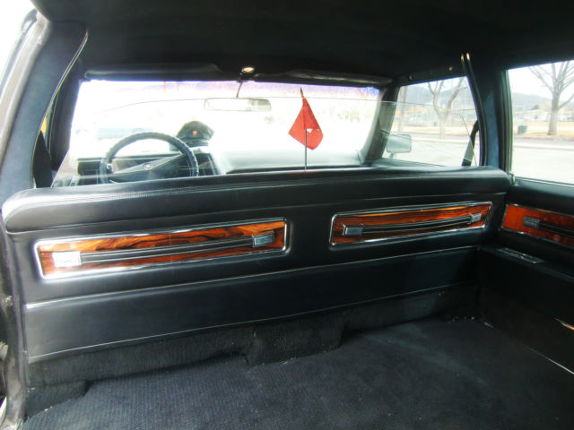 1969 Cadillac Fleetwood 75 series limousine - photo 6