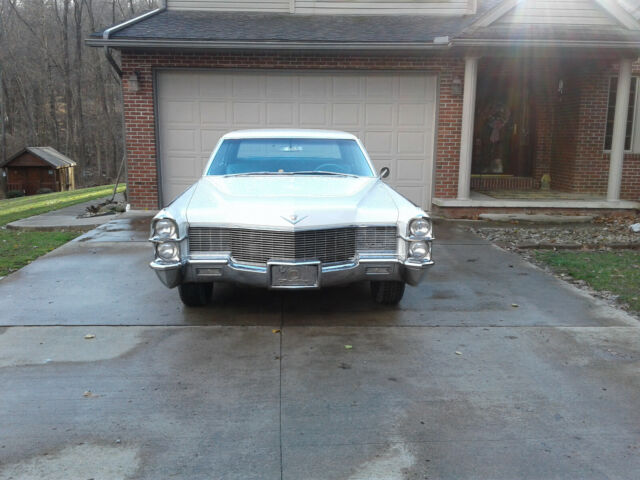 1965 Cadillac DeVille excellentt condition - photo 2