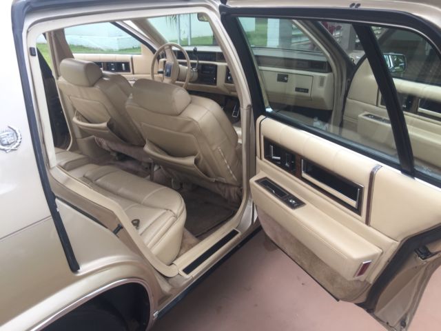 1987 Cadillac DeVille - photo 2