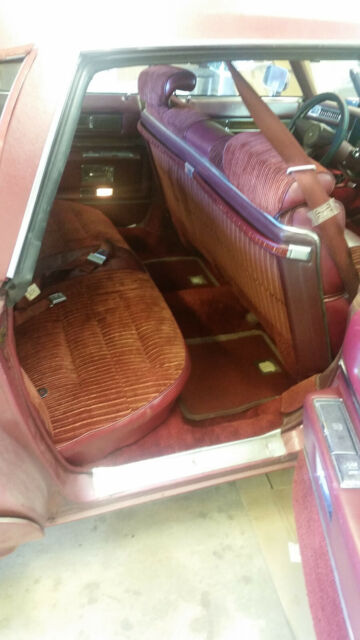 1975 Cadillac DeVille Sedan - photo 6