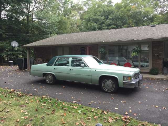 1977 Cadillac DeVille - photo 3