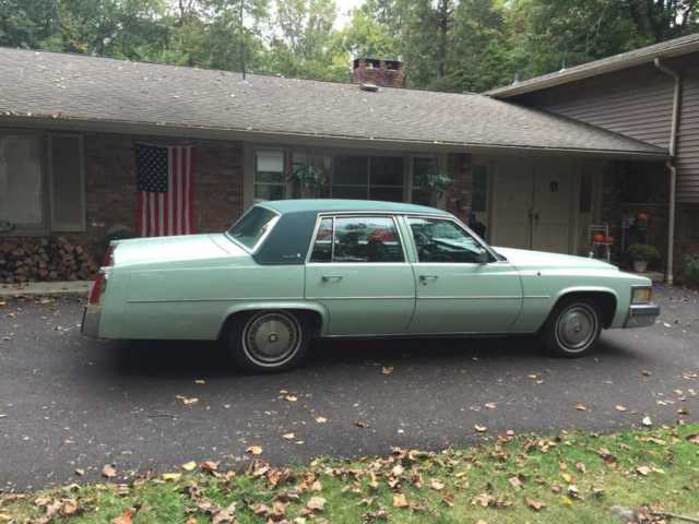 1977 Cadillac DeVille - photo 4