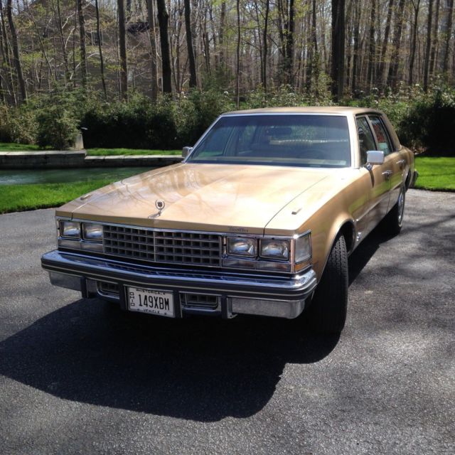 1976 Cadillac Seville - photo 4