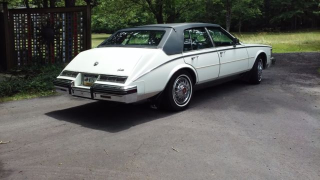 1984 Cadillac Seville - photo 4