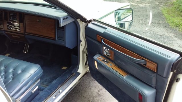 1984 Cadillac Seville - photo 7