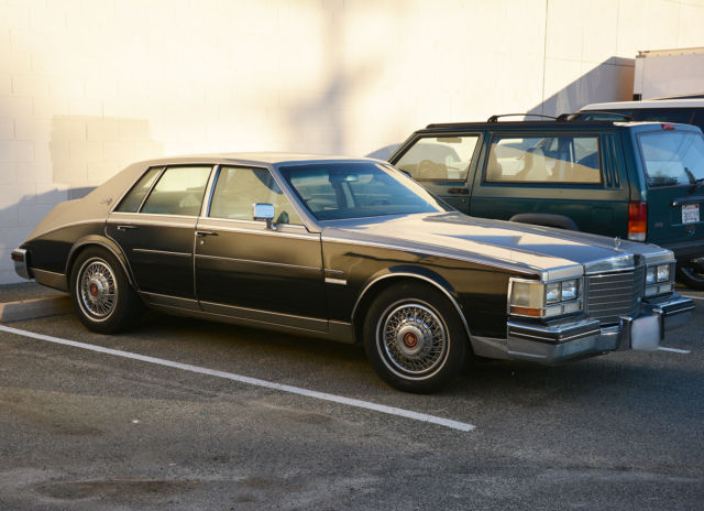 Cadillac Seville Elegante 1983 Two Tone Color BEAUTIFUL CONDITION 1983 Cadillac Seville