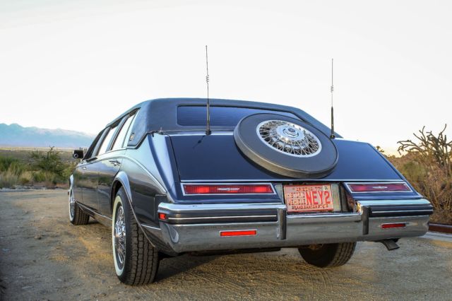 1985 Cadillac Seville Custom - photo 2