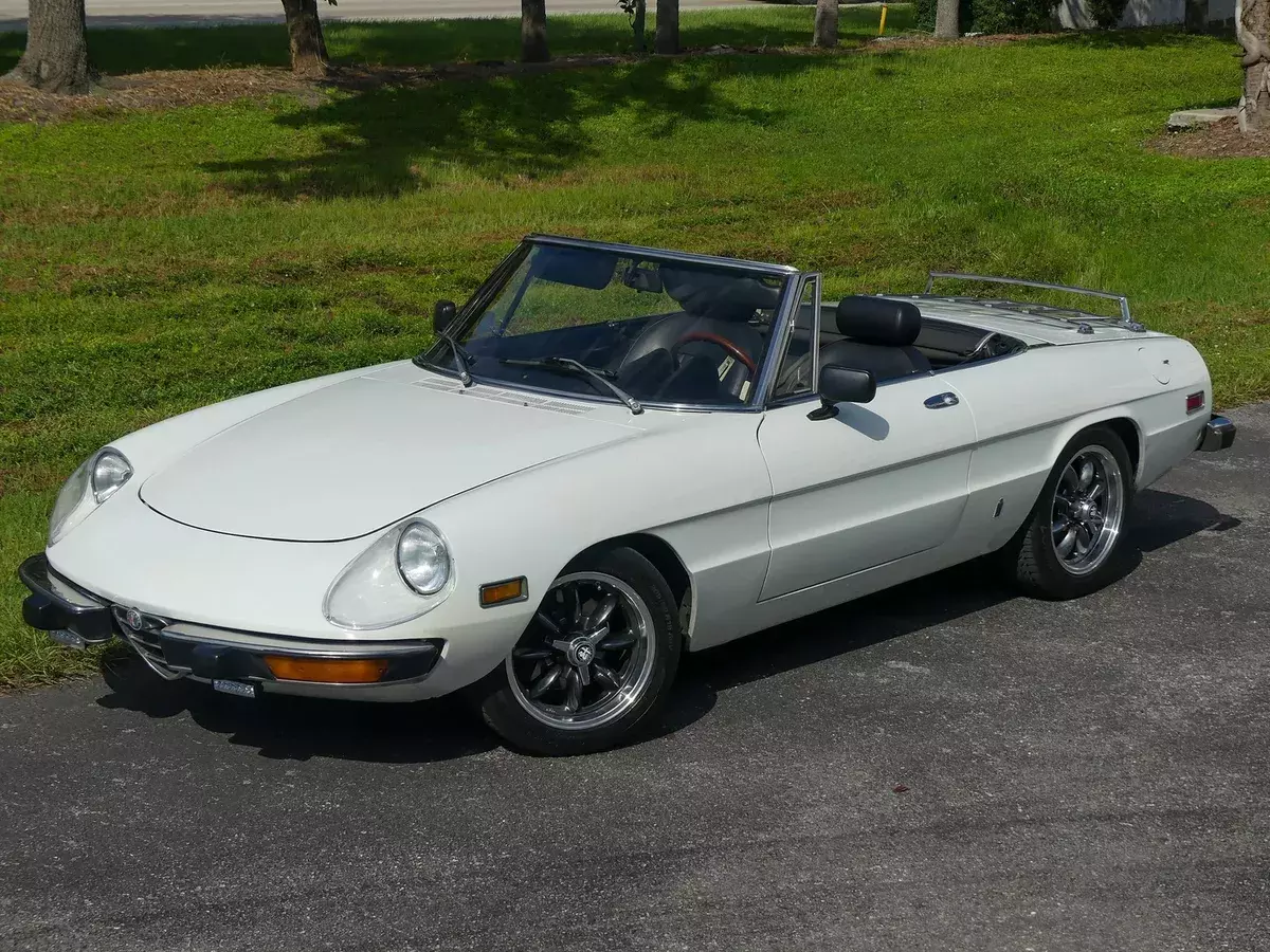 California & Florida car!! Well documented. Rebuilt Engine. ROTA wheels. Fun!! 1974 Alfa Romeo Spider