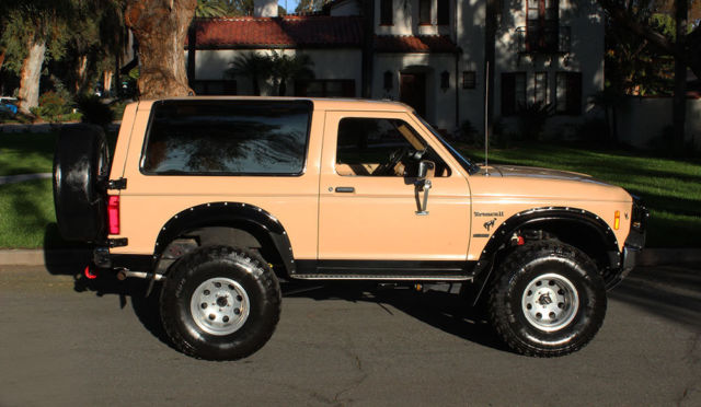 1985 Ford Bronco II 4x4 Camper, "Doomsday Prepper" One Of A Kind - photo 5