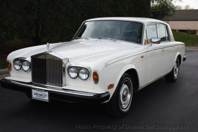 CALIFORNIA CAR !!! LOW MILES !!! GREAT CONDITION !!! RARE MOON ROOF !!! WOW !!! 1977 Rolls-Royce Silver Shadow