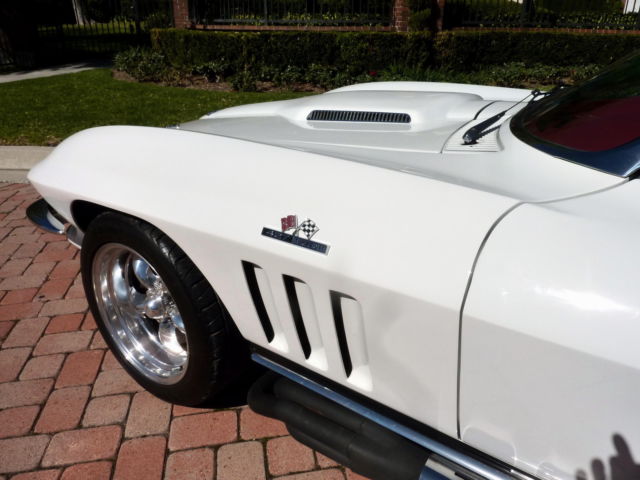 1966 Chevrolet Corvette CONVERTIBLE - photo 2