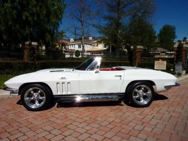 1966 Chevrolet Corvette CONVERTIBLE - photo 3