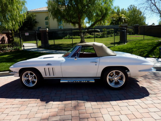 1966 Chevrolet Corvette CONVERTIBLE - photo 6