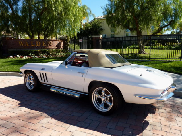 1966 Chevrolet Corvette CONVERTIBLE - photo 7