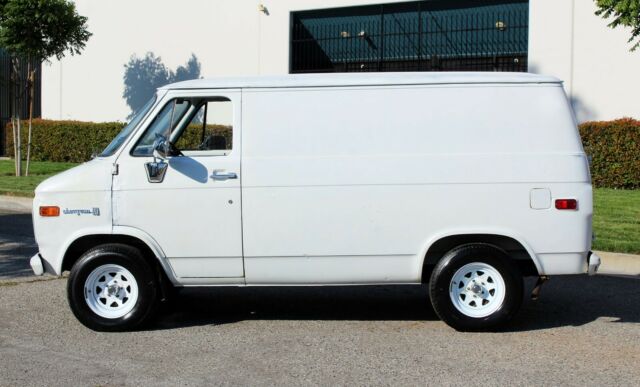 1973 Chevrolet G10 Van "Shorty" Panel Van(310)259-5383 - photo 5