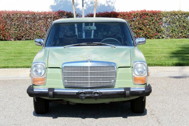 1974 Mercedes-Benz 200-Series One Owner, 76k Orig Miles, One Owner (833)225-4227 - photo 3