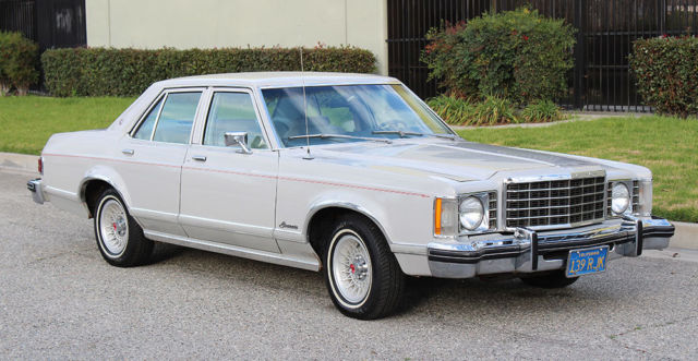 1976 Ford Granada V-8 Ghia - photo 4