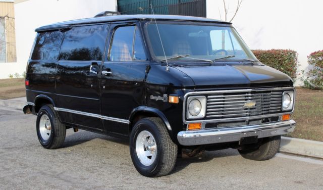 1977 Chevrolet G20 Van "Shorty" 100% Rust Free, Needs TLC, No Reserve - photo 4