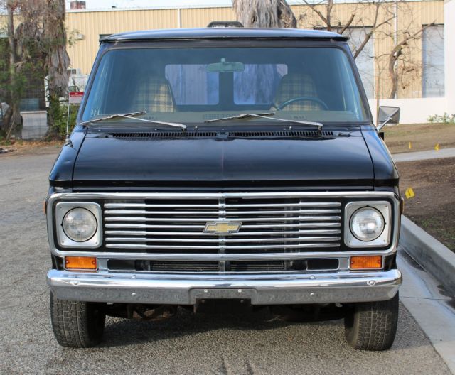 1977 Chevrolet G20 Van "Shorty" 100% Rust Free - photo 4