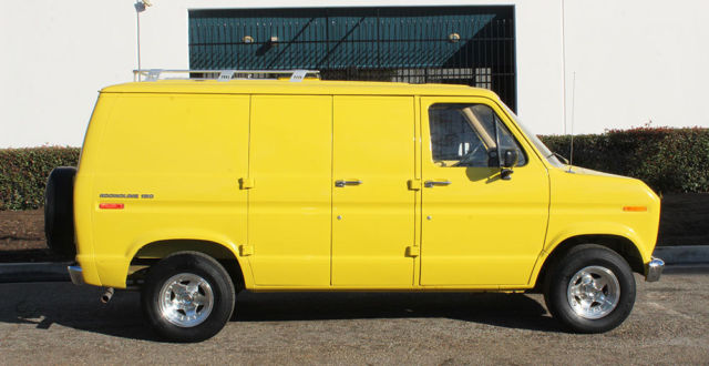 1980 Ford E-Series Van "Shorty" Panel Van - photo 2