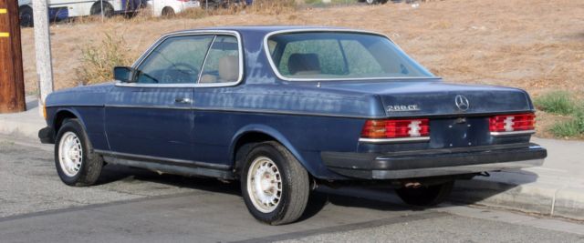 1980 Mercedes-Benz 200-Series California Original, Needs TLC, NO RESERVE - photo 7