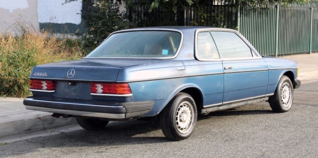 1980 Mercedes-Benz 200-Series California Original, Needs TLC, NO RESERVE - photo 8