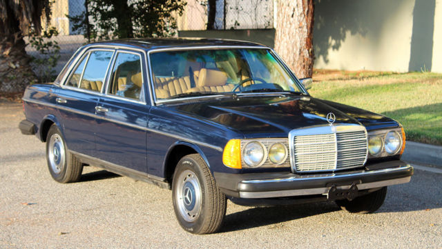 1981 Mercedes-Benz 200-Series Diesel - photo 2