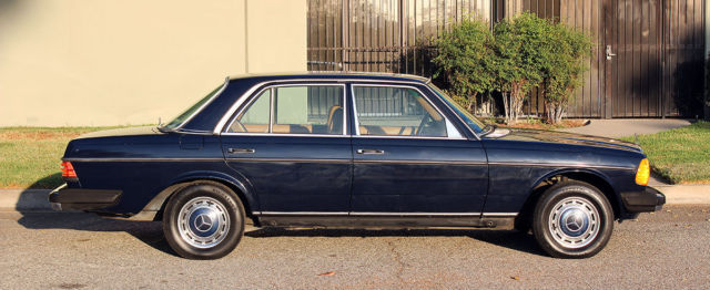1981 Mercedes-Benz 200-Series Diesel - photo 4