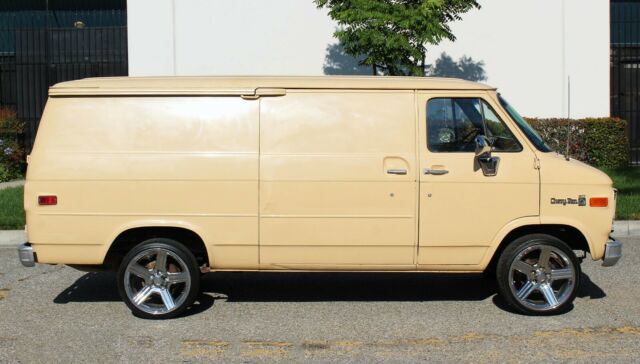 1982 Chevrolet G20 Van Panel, Cargo Van, 100% Rust Free(310)259-5383 - photo 4