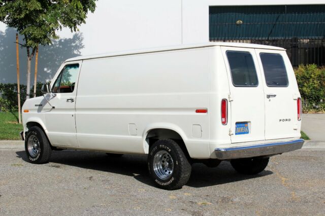 1982 Ford E-Series Van E150, Cargo, No Reserve(310)-259-5383 - photo 10