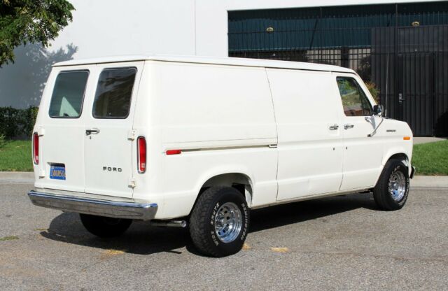 1982 Ford E-Series Van E150, Cargo, No Reserve(310)-259-5383 - photo 12