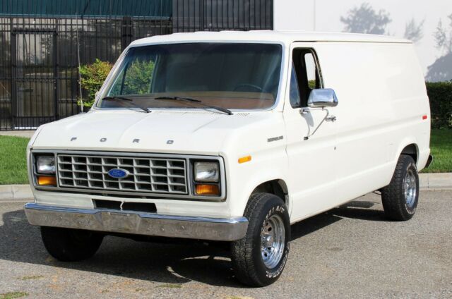 1982 Ford E-Series Van E150, Cargo, No Reserve(310)-259-5383 - photo 4