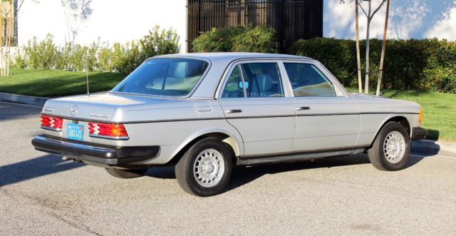 1982 Mercedes-Benz 300-Series Turbo Diesel, 100% Rust Free (310) 259-5383 - photo 11