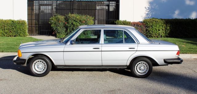 1982 Mercedes-Benz 300-Series Turbo Diesel, 100% Rust Free (310) 259-5383 - photo 7