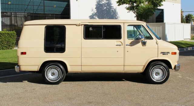 1984 Chevrolet G20 Van 95k Orig miles, 100% Rust Free(833)225-4227 - photo 4