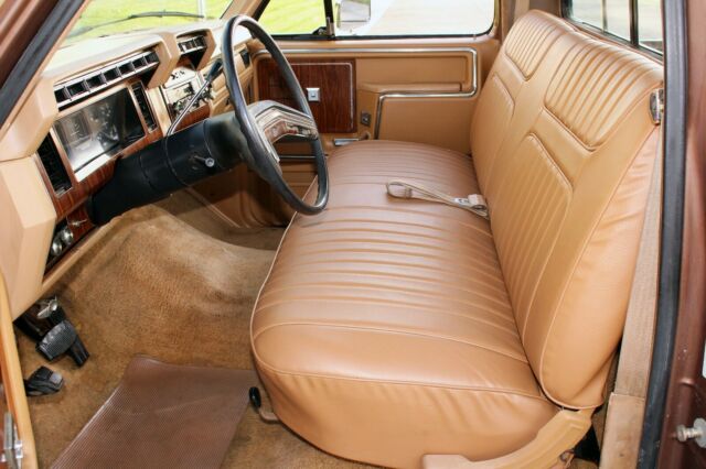 1984 Ford F-250 XLT Diesel 19k Orig Miles, Rust Free (833)225-4227 - photo 13