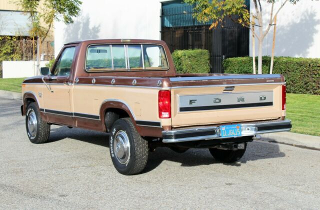 1984 Ford F-250 XLT Diesel 19k Orig Miles, Rust Free (833)225-4227 - photo 9