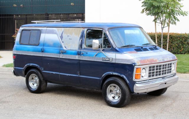 1985 Dodge Ram 1500 "Shorty" Conversion, 100% Rust Free - photo 6