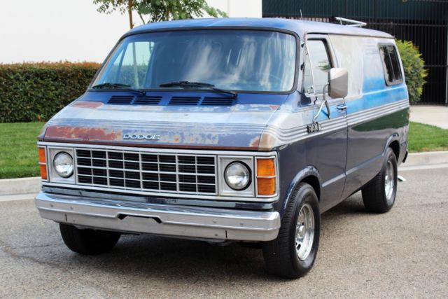 1985 Dodge Ram 1500 "Shorty" Conversion, 100% Rust Free - photo 8