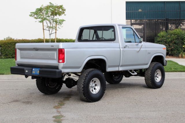 1985 Ford F-150 4x4 "Shortbed" One Owner, 100% Rust Free - photo 12