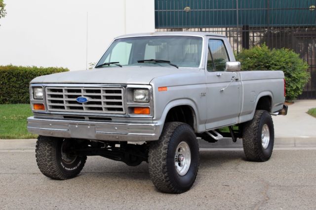 1985 Ford F-150 4x4 "Shortbed" One Owner, 100% Rust Free - photo 5