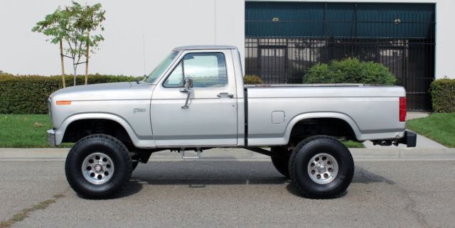 1985 Ford F-150 4x4 "Shortbed" One Owner, 100% Rust Free - photo 7